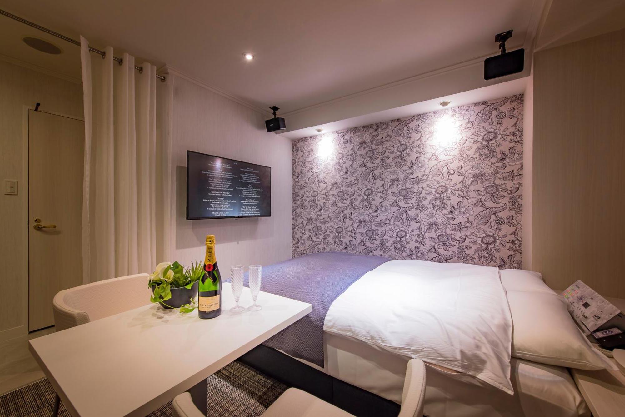 Hotel Eldia Luxury Sendai -Adult Only Bagian luar foto